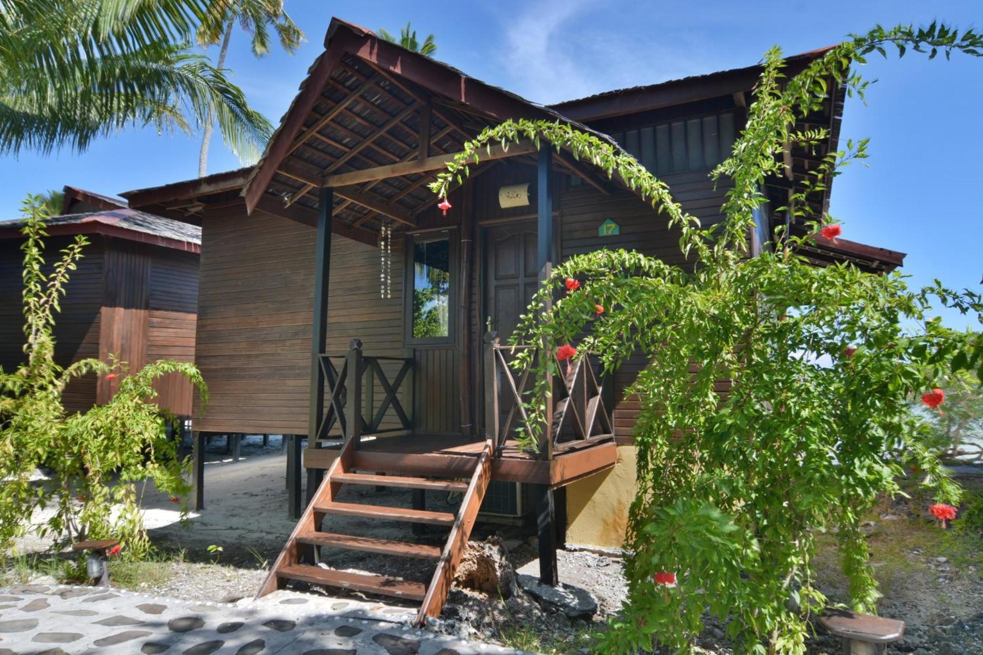 Nunukan Island Resort Maratua Island Экстерьер фото