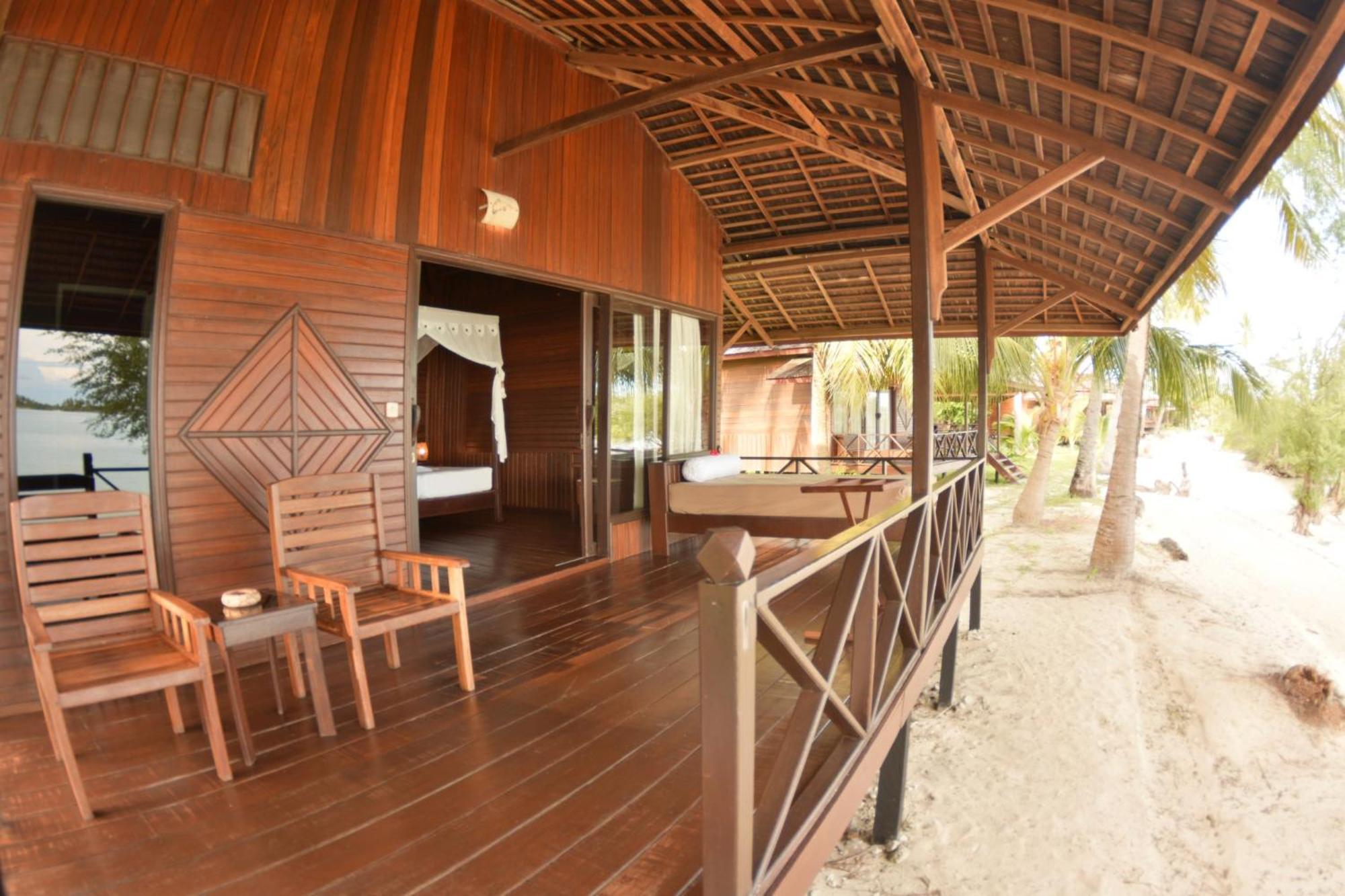 Nunukan Island Resort Maratua Island Экстерьер фото
