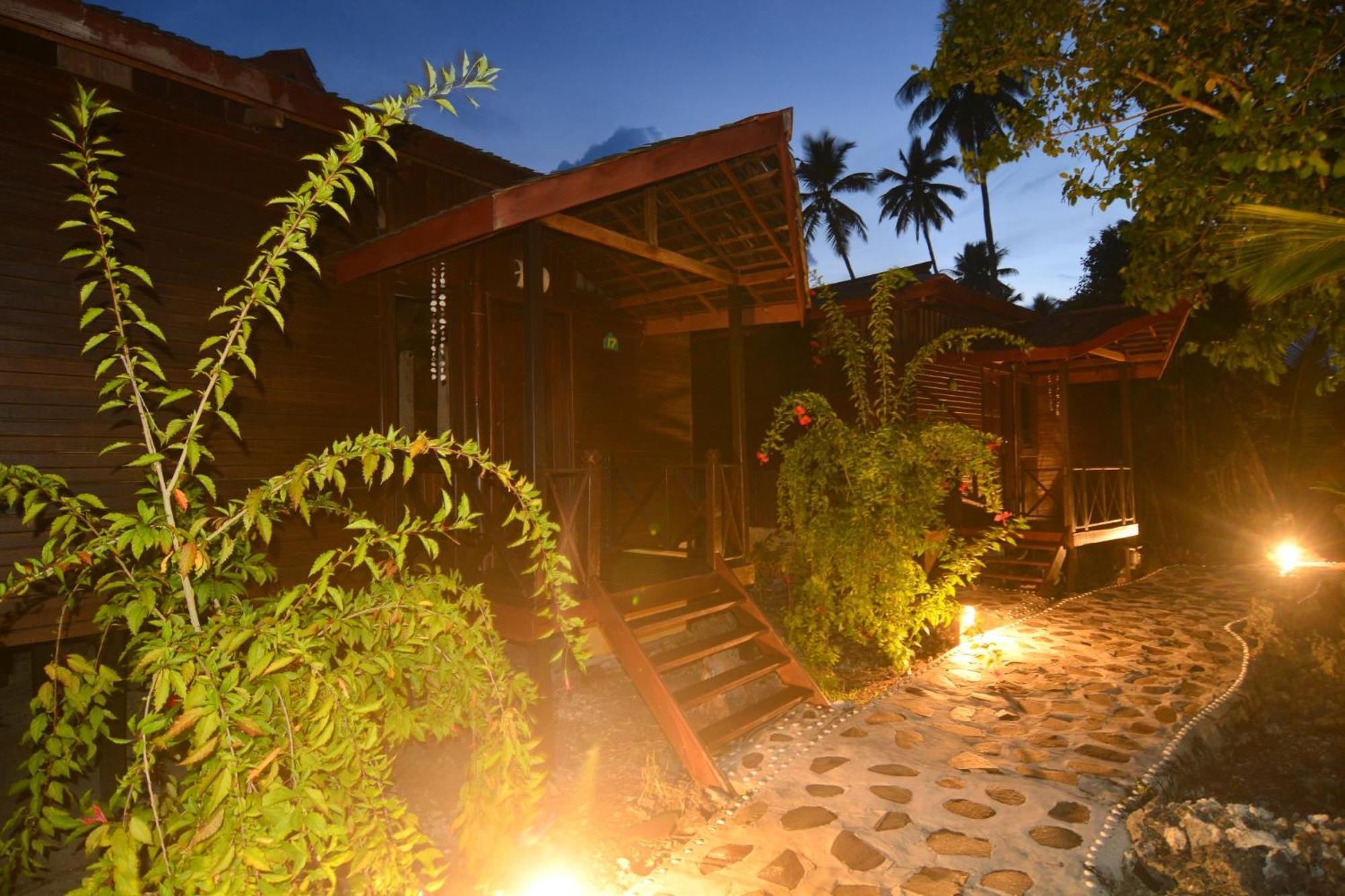 Nunukan Island Resort Maratua Island Экстерьер фото