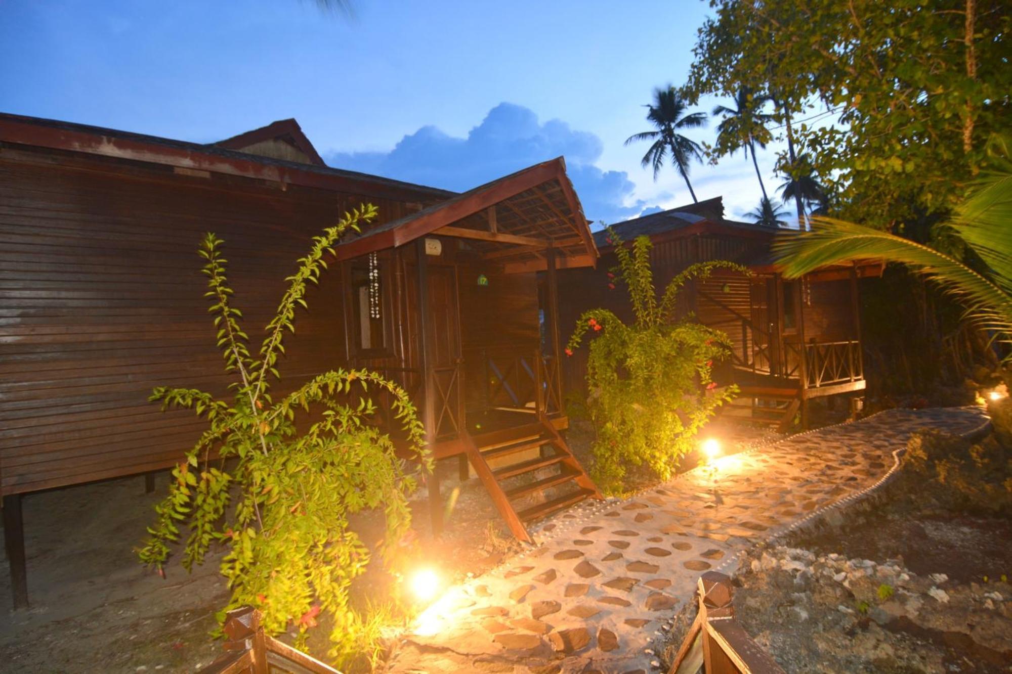 Nunukan Island Resort Maratua Island Экстерьер фото