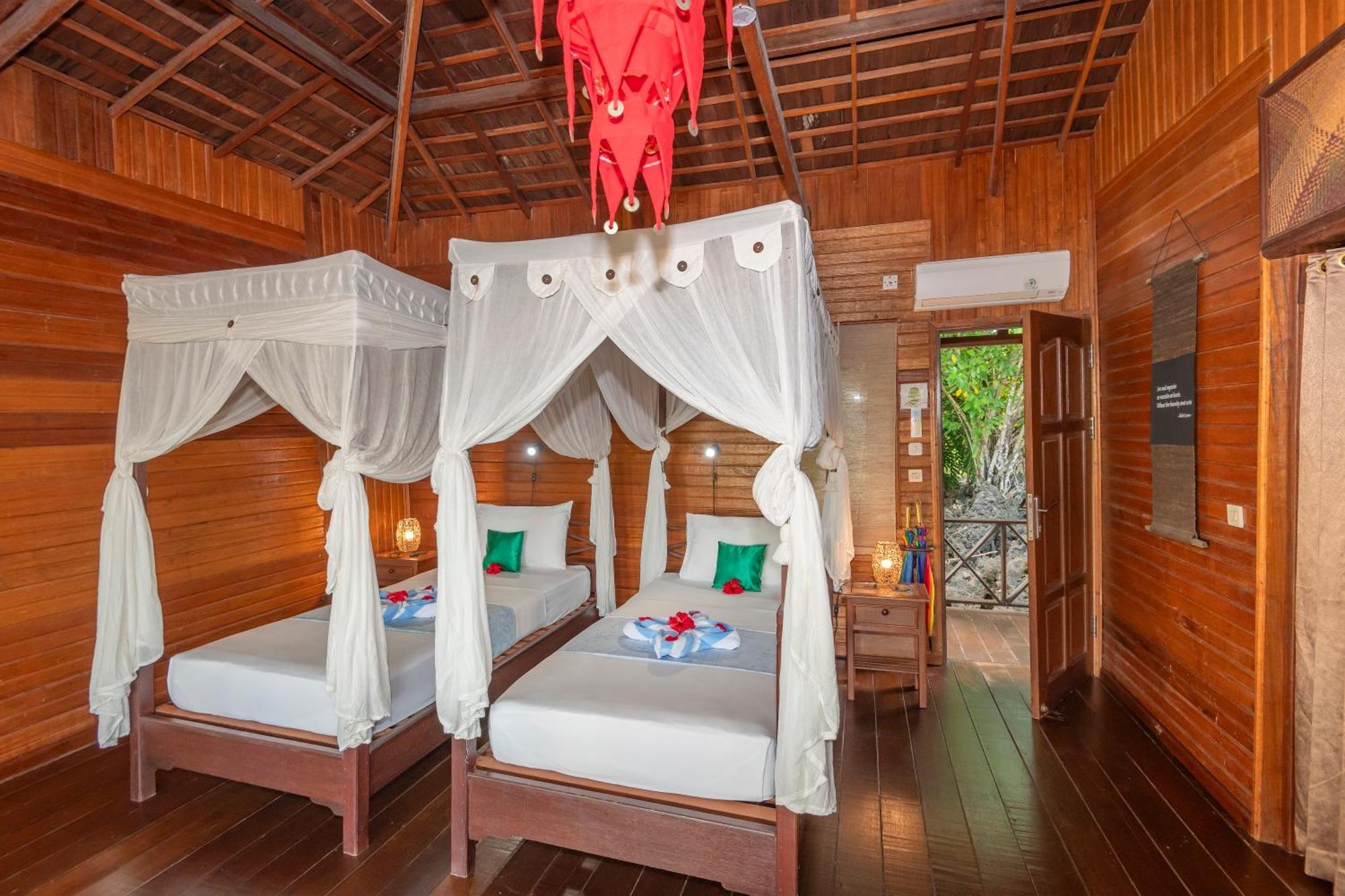 Nunukan Island Resort Maratua Island Экстерьер фото