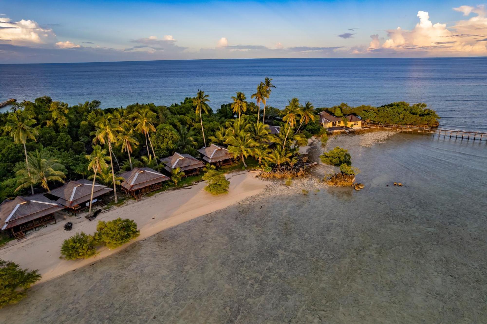 Nunukan Island Resort Maratua Island Экстерьер фото